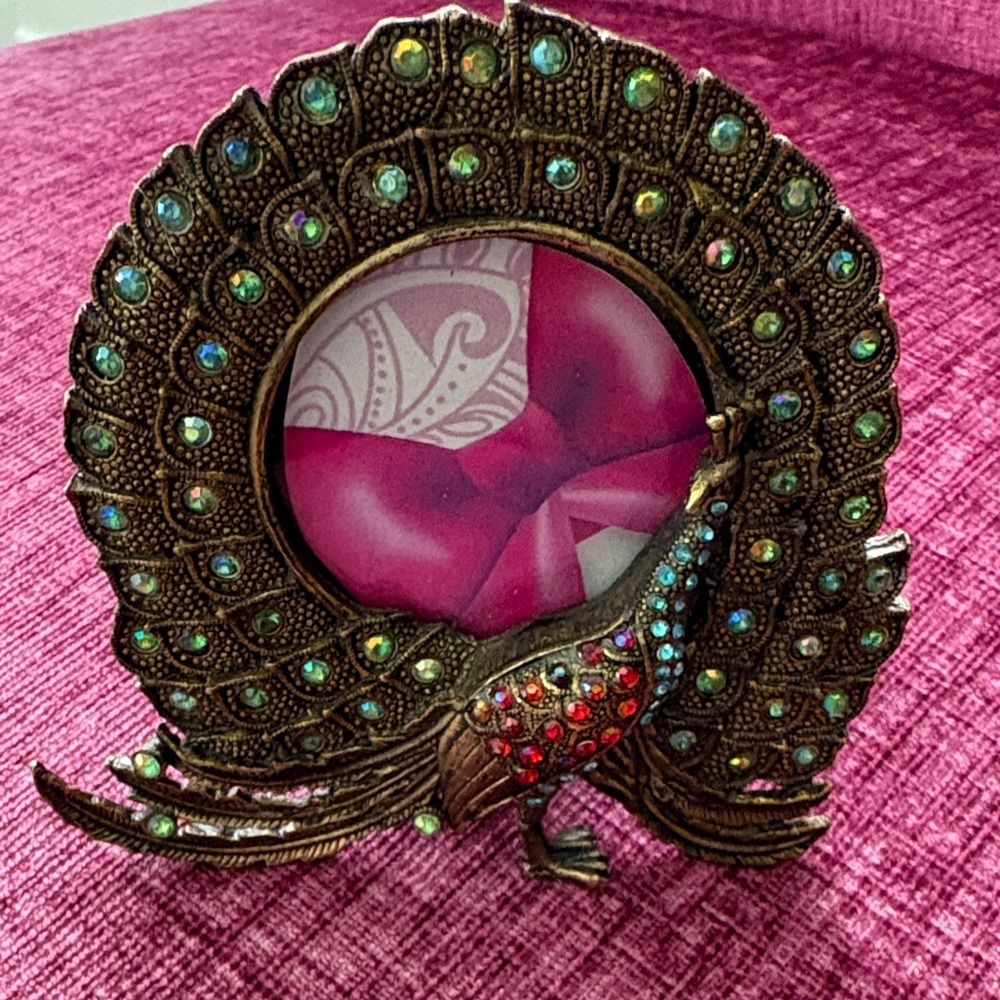 Ornate Peacock Photo Frame – Green and Red Accent Jewels